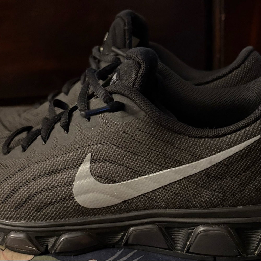 Nike Air Max Tailwind Women's Athletic Shoes - Black and Gray